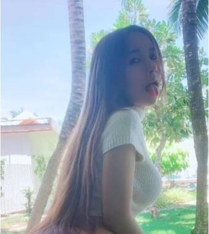 某推泰国超火爆美女博主合集,超稀缺!
