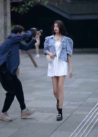 虎牙超人气宅男粉超爱极品网红兰兰鹿鹿交友门事件绝版合集正片抖音精选度盘