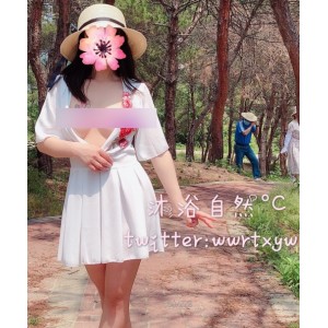 虎牙人气主播沐浴自然,各种精彩场面合集奉上。