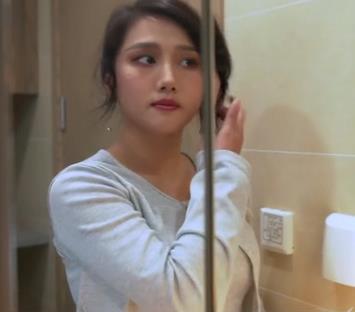 久妖制片厂作品,秘书的呻吟。