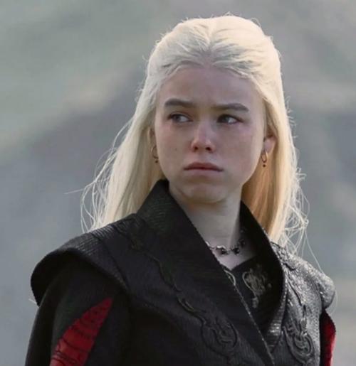 HBO龙之家族:权力的游戏前传,上线10集全!2亿美元巨制大剧2022丨龙之家族+龙之家庭...