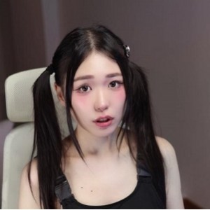 高颜值社保姬meriol_chan精彩舞蹈视频合集，19个超甜视频，身材与才艺兼具，万千粉丝追捧的小号资源！