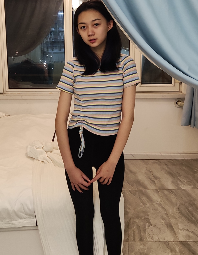 大学生刘兵约拍珍藏：19.5g照片作品