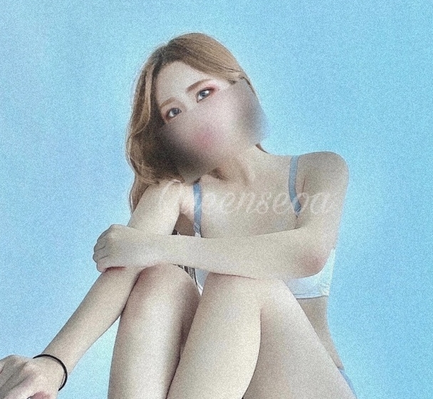 《女王的颜值巅峰：3个惊艳视频，超大福利解压秘籍》