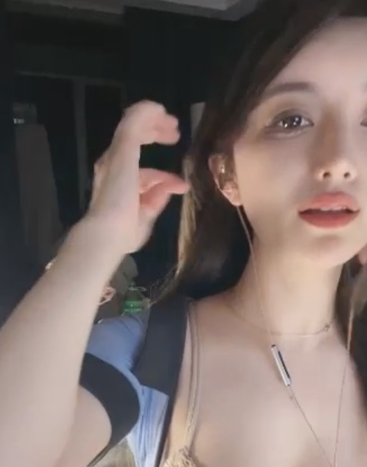 年末巨献！超美女神沉沦绵绵熊1v+1.3G百度盘