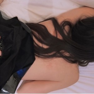 《陈美琪的神秘视频：1个互动视频，427MB的解压乐趣》