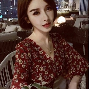 《小喵大宝：28P/21M私拍合集，气场十足的御姐魅力》