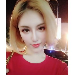 《小喵大宝：28P/21M私拍合集，气场十足的御姐魅力》