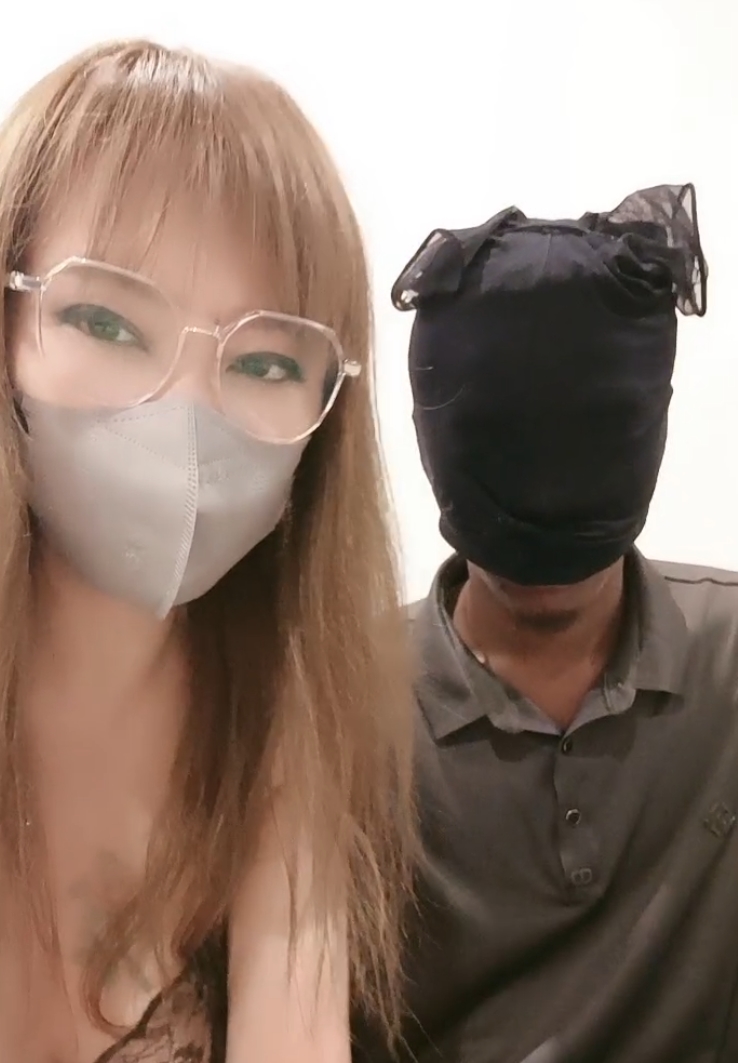 《老黑深圳银四人游：5P精彩视频371分钟，773MB热潮》