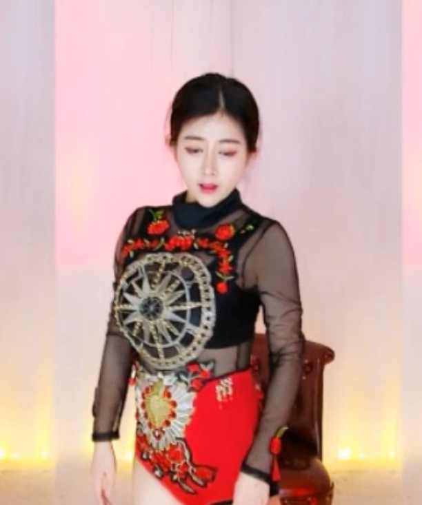 虎牙小野马定制热舞视频合集，45V4.3G，随需下载，尽享舞动魅力