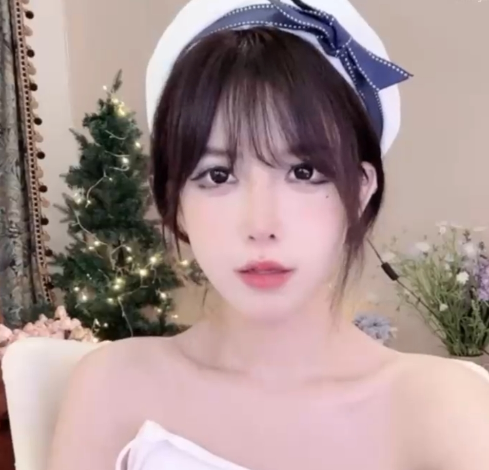 夏柔萱主播DeepEggs精彩收藏视频汇总，234个百度云资源链接，尽享7月最新内容！