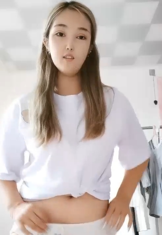 高二小骚狐狸男友系列视频合集，82个精彩瞬间，百度115热度分享