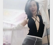 熟女快手高端定制浪姐最新合集129V8.3G，男人喜好的性感作品