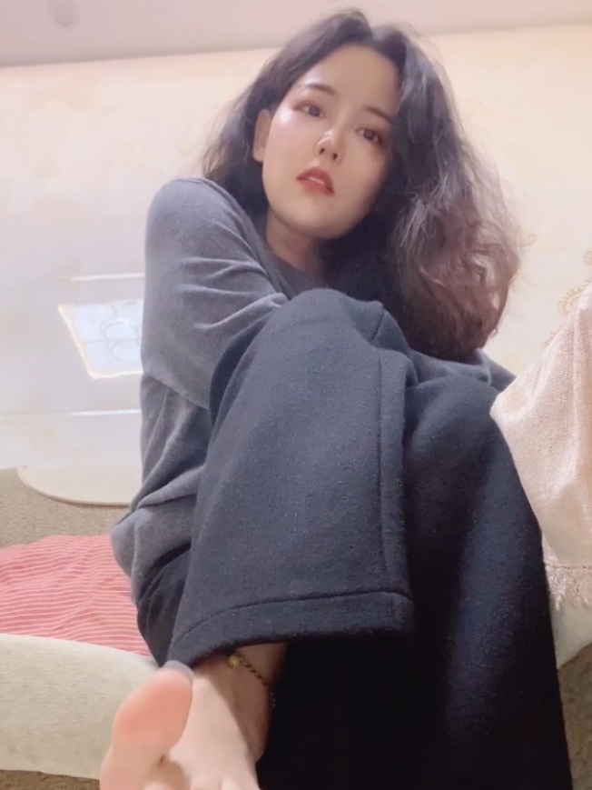 套路直播豆满月最新合集17V9.38G，收藏70，百度ED2K