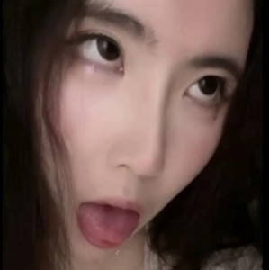 快手福利小刘亦菲草莓老师最新合集2V1G，露脸自拍，车衣棒棒糖，真实还原！