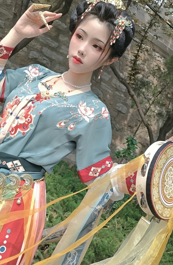 钛合金百度收藏甜美TiTi最新合集91套52G，精美作品