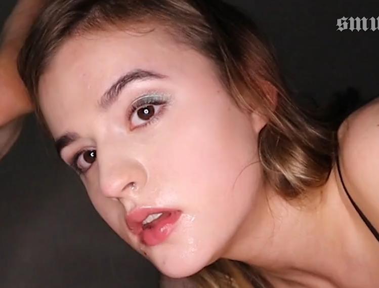 P站博主smuzililpussy自拍合集3V500M，颜值身材俱佳，头套下的惊喜！