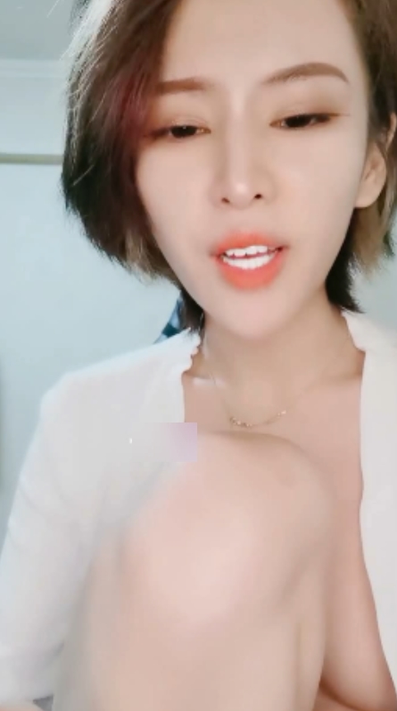 网红抖音快手美丽蔡美仁最新合集1V2.08G，随便一个动作美到爆