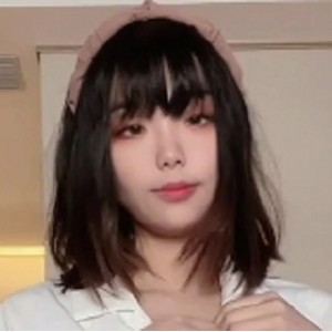 互动视频套图小玉儿JK服装放飞自我三人游2V600M，在线解压