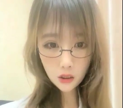 御姐眼镜娘大罩杯诱惑直播合集百度云350M，解压两次，私信咨询