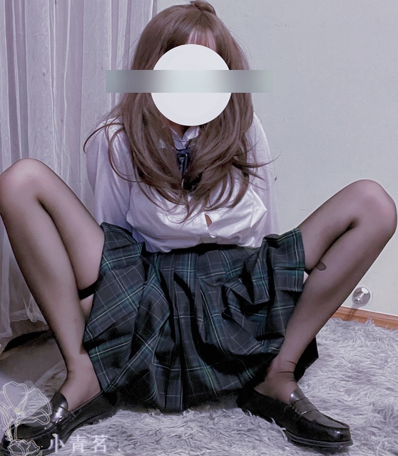 推特网红黑丝JK学妹小青茗最新合集42P1V1GB，雪白大腿诱惑，百度盘分享