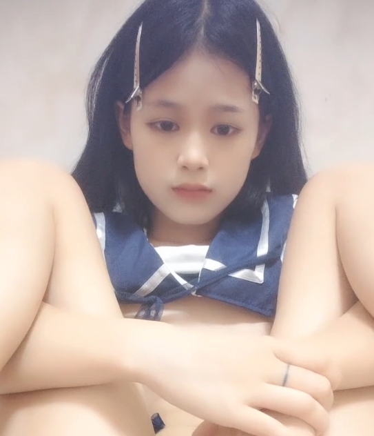 年轻妹子百度盘解压合集V3+3.5G,放飞自我表演