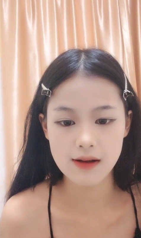 年轻妹子百度盘解压合集V3+3.5G,放飞自我表演