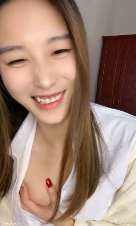 搬运百度云辣妹小九九最新合集6V3.04GB，主播精彩视频