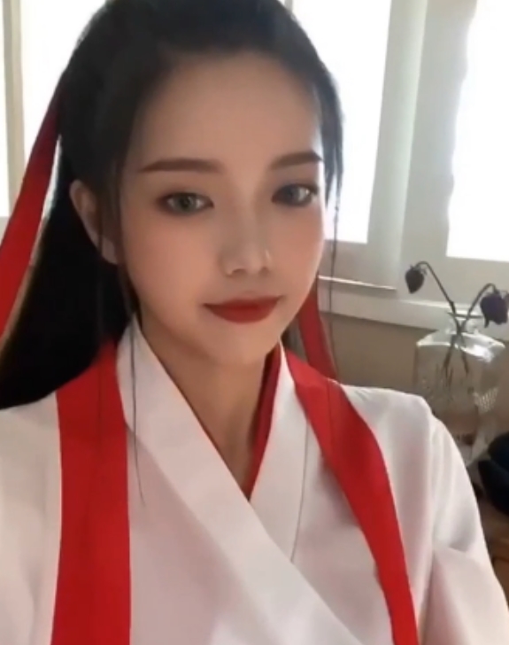 跑车福利百度云半糖主播墨染最新合集53V850G，精彩福利视频