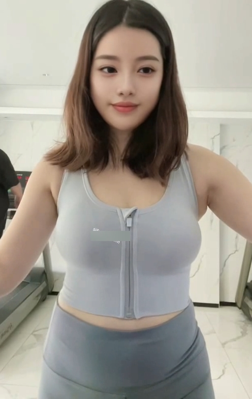 任务挑战户外勾引查小理最新合集402V167G，精彩路人互动