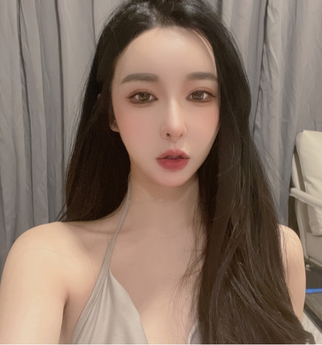 推特逆天爆R尤物《可可幂》高端灰丝名媛1V0G