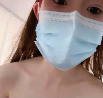 绿播完美粉嫩身材乔乔妹妹最新合集1V1G，终于下水