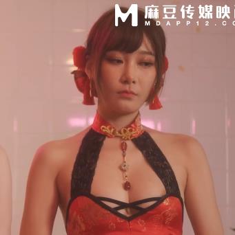 自拍平台甜美张芸熙沈娜娜露露新春会馆（下）1V1G，车灯自拍，41分钟