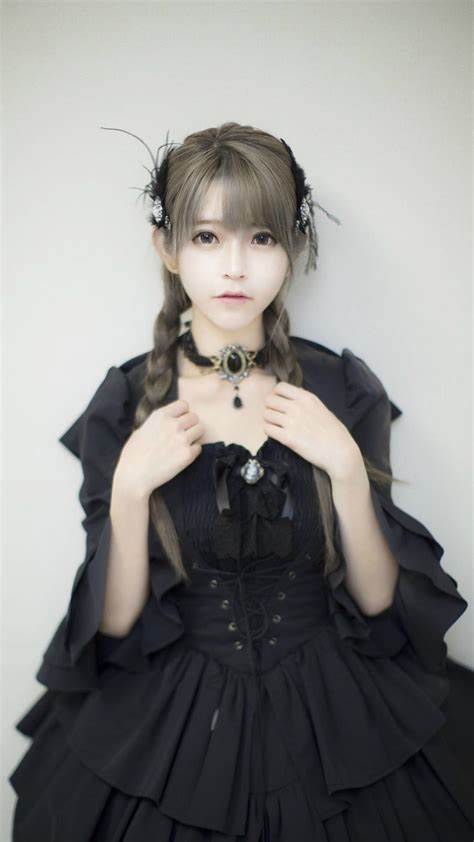 清纯美女直播橙橙小妹子最新合集90V108G，情感陪聊与福利直播