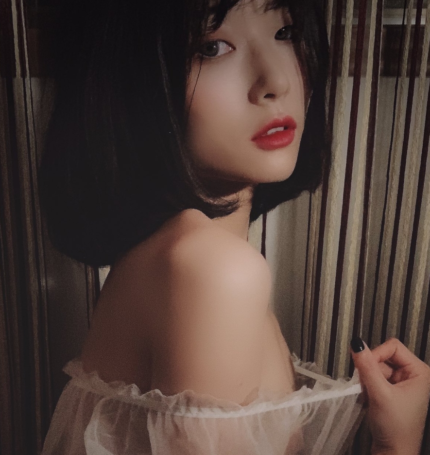 短发妹子CandyTt最新合集781P81V430.61MB，女版Faker停更资源