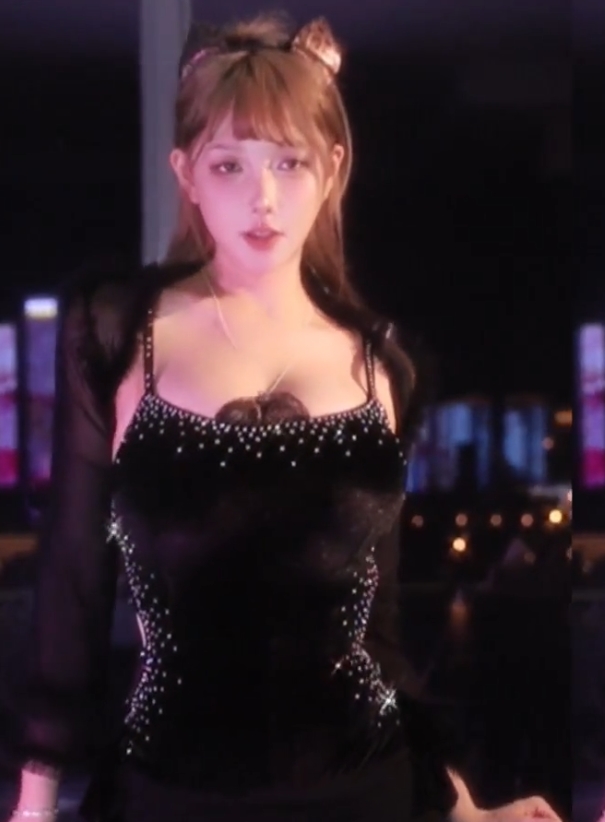 转载斗鱼热舞Minana合集15V3G，抖球精彩瞬间，百度盘下载