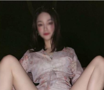 某推人气火爆高颜绝顶大长腿宅男女神白姬最新合集1V395M，展现多样风格