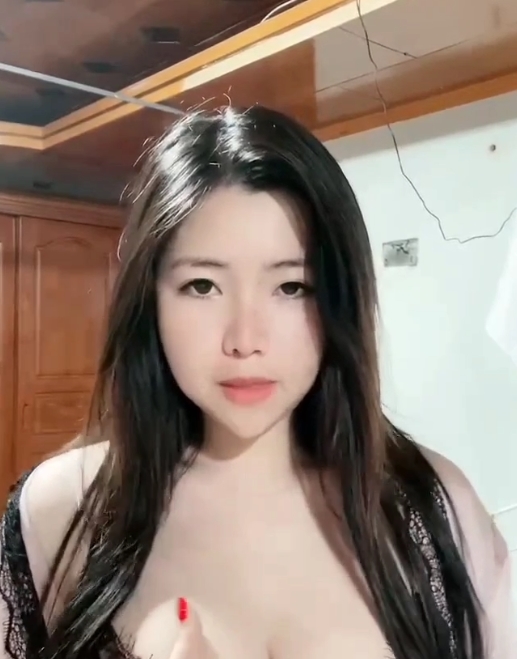 [转载搬运]微密圈迷人的五姨太合集[122三人游+21v+6.1G][百度盘]