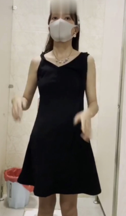 《阿娇户外互动合集：73个视频，8G趣味菠萝探险》