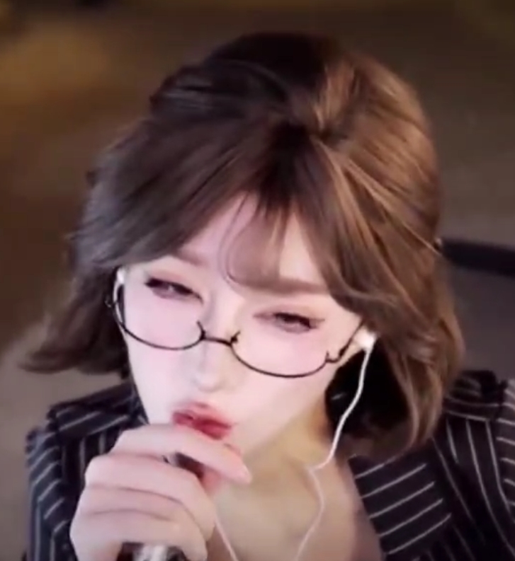 粉丝祭百度盘张爱玲大合集80V28G，自行打包福利视频