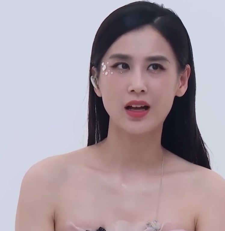 特殊综艺合集百度盘炫酷兄弟热巴杨颖最新打包8V17G，脑洞创意满满