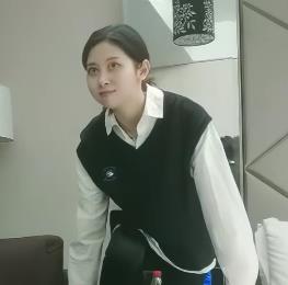 经典自拍利哥T花最新合集1V1.3G，视觉拉满，冲击力十足