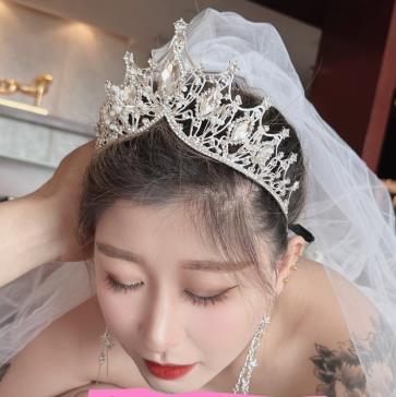 健身博主健身房甜美坤坤最新合集22V587M，图集820张，水印烦人，教练身材出众