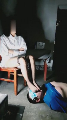 快手惊悚邻居跟踪合集bf222130M30分钟天台散步