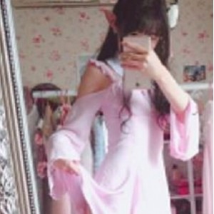 微博红人喵少女性感露脸合集1V175M，娇小可爱诱惑无限