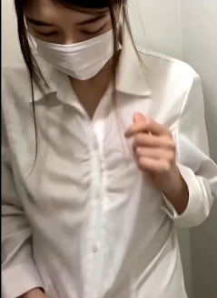 转载搬运百度盘莉子老师浴室合集7V1G，不露脸自娱自乐洗澡