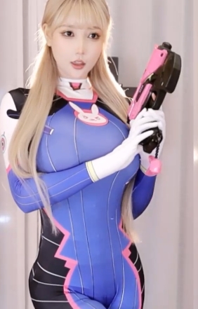 斗鱼主播Minana呀热舞合集70V16.4G，颜值女神精彩演绎