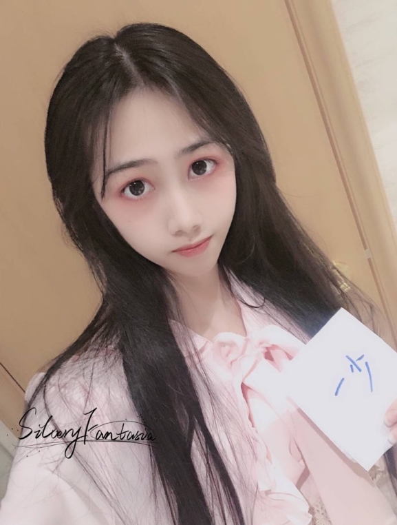 微博网红江可爱最新合集1V1G，可盐可甜的萌态