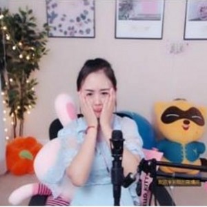 性感主播斗鱼天晴私拍合集27V21.4G，舞蹈与唱歌结合