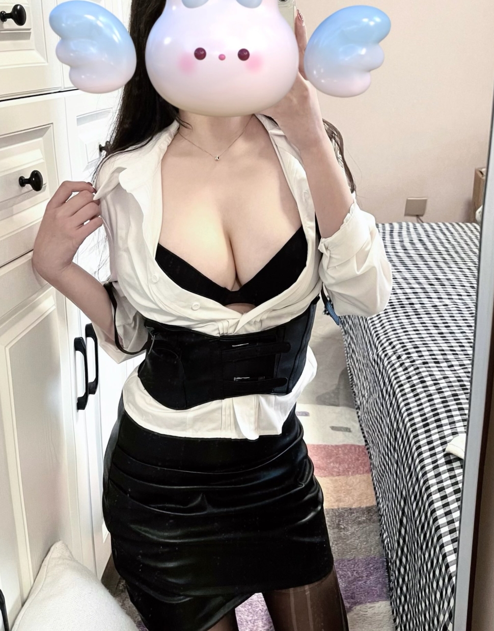 百度小鲅鱼大罩杯福利姬定制视频合集506部5.8G，收藏丰富